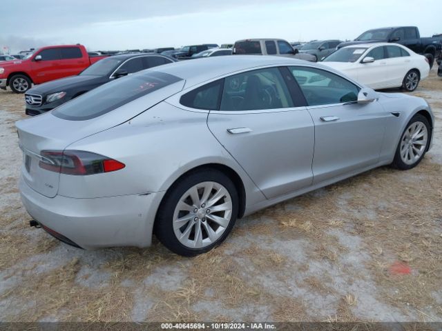 Photo 3 VIN: 5YJSA1E23HF175457 - TESLA MODEL S 