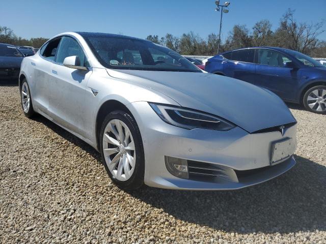 Photo 0 VIN: 5YJSA1E23HF200471 - TESLA MODEL S 