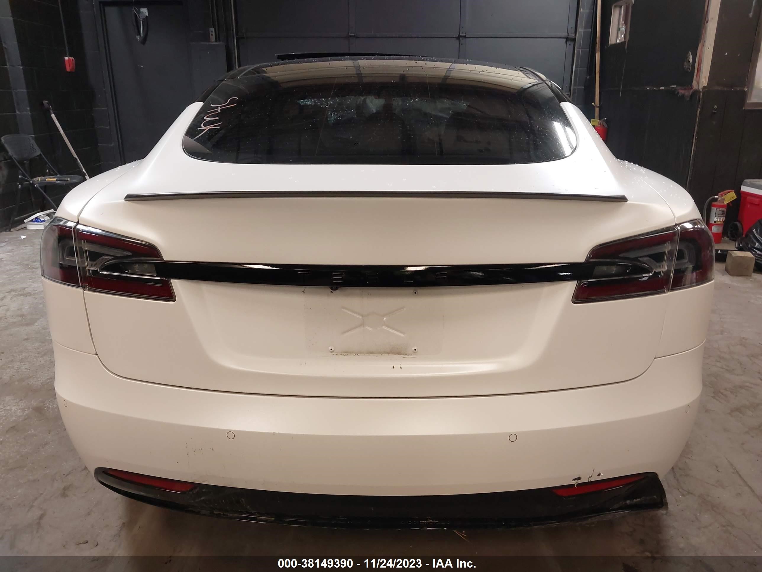 Photo 14 VIN: 5YJSA1E23JF244878 - TESLA MODEL S 