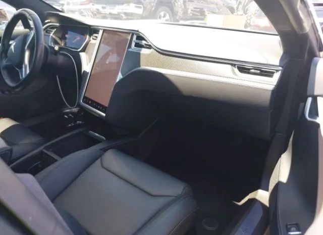 Photo 4 VIN: 5YJSA1E23JF249708 - TESLA MODEL S 