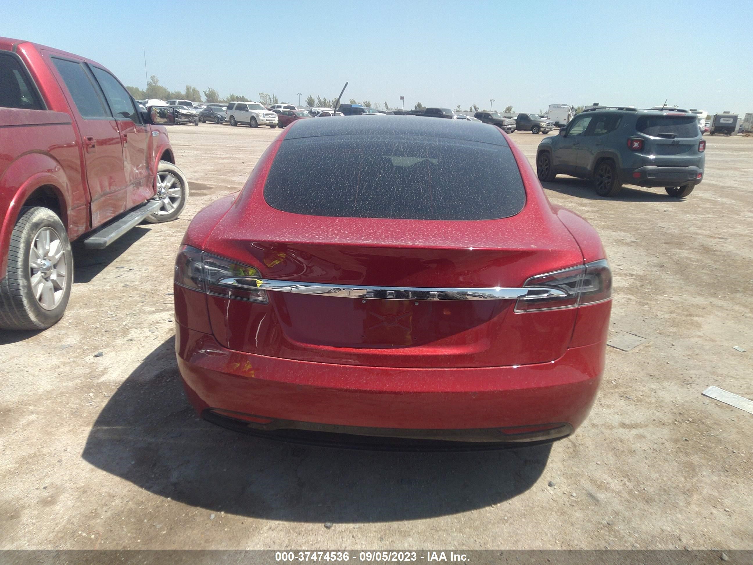 Photo 13 VIN: 5YJSA1E23JF281218 - TESLA MODEL S 