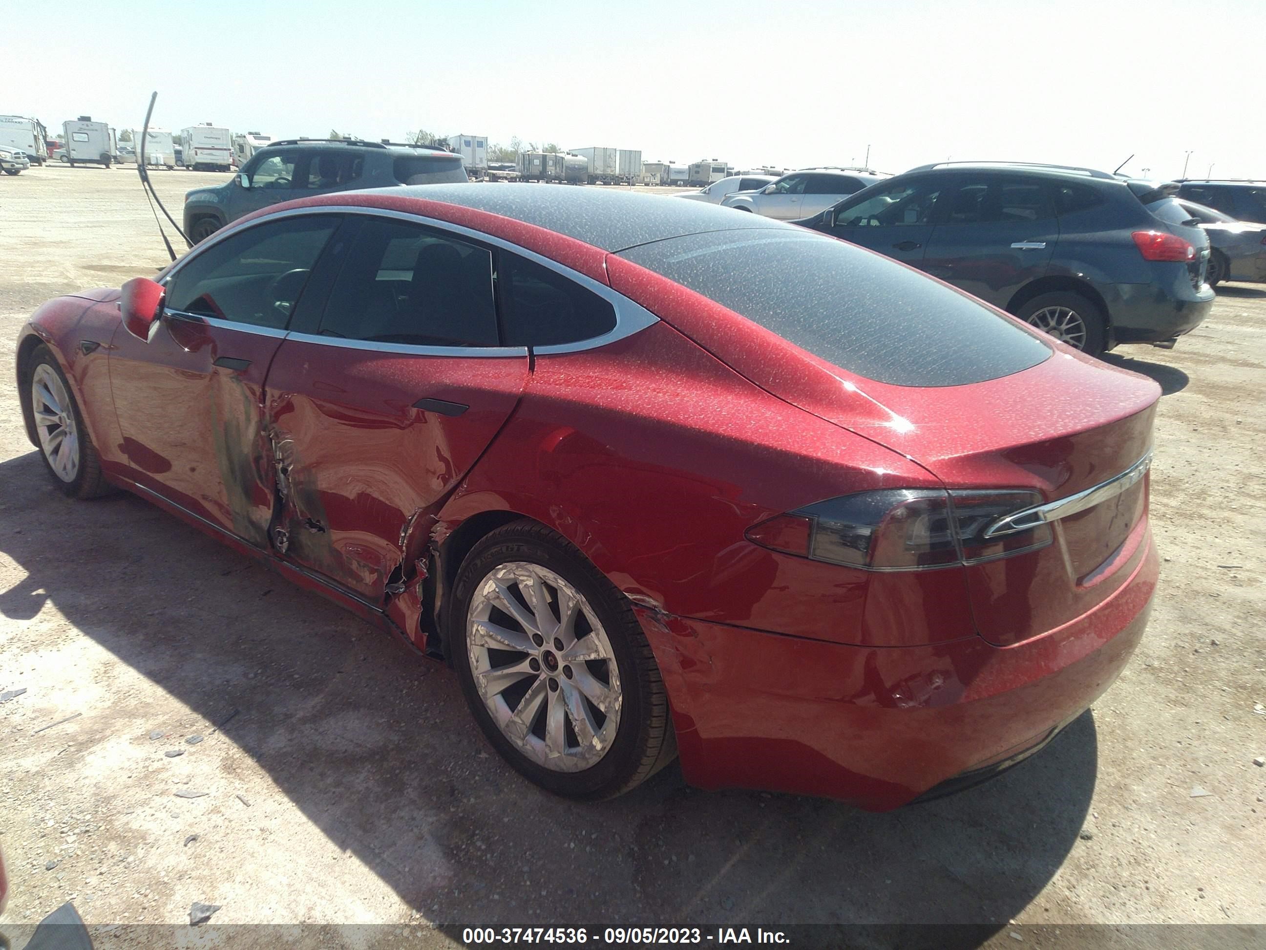 Photo 2 VIN: 5YJSA1E23JF281218 - TESLA MODEL S 