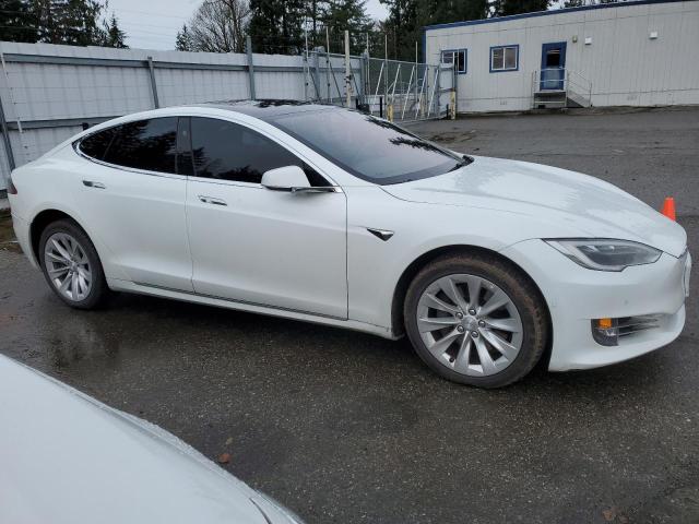 Photo 3 VIN: 5YJSA1E23JF281834 - TESLA MODEL S 