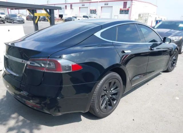 Photo 3 VIN: 5YJSA1E23JF292283 - TESLA MODEL S 