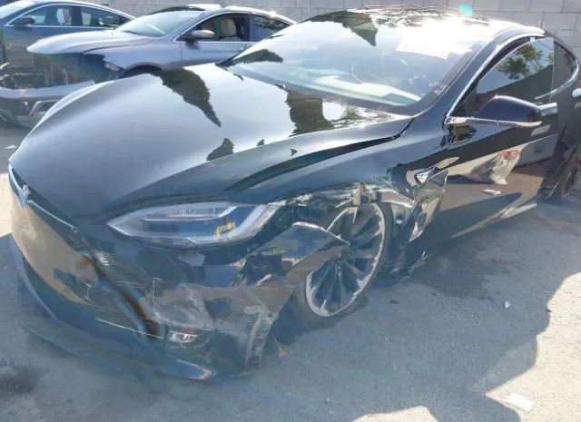 Photo 5 VIN: 5YJSA1E23JF292283 - TESLA MODEL S 