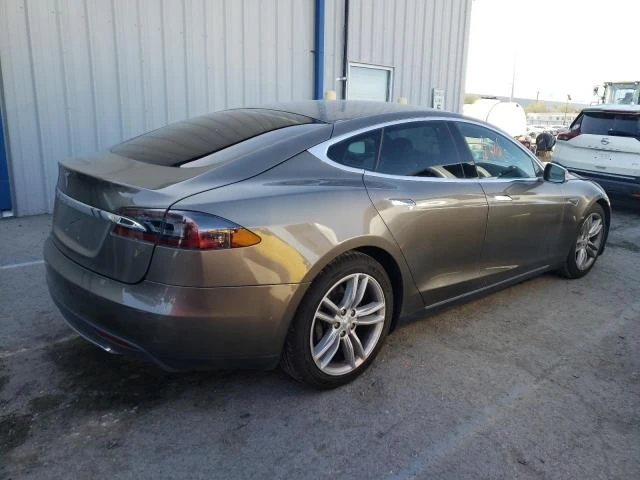 Photo 2 VIN: 5YJSA1E24FF102854 - TESLA MODEL S 