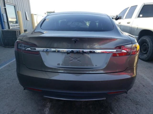 Photo 5 VIN: 5YJSA1E24FF102854 - TESLA MODEL S 