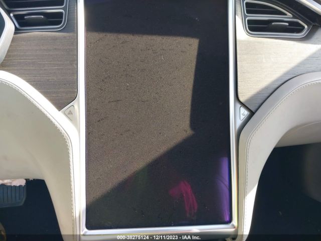 Photo 6 VIN: 5YJSA1E24FF105205 - TESLA MODEL S 