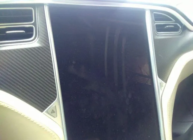 Photo 6 VIN: 5YJSA1E24HF198682 - TESLA MODEL S 