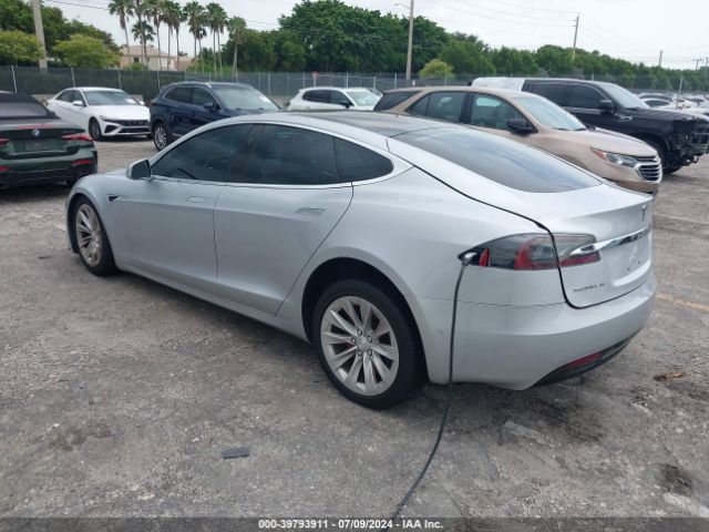 Photo 2 VIN: 5YJSA1E24HF212905 - TESLA MODEL S 