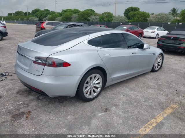 Photo 3 VIN: 5YJSA1E24HF212905 - TESLA MODEL S 