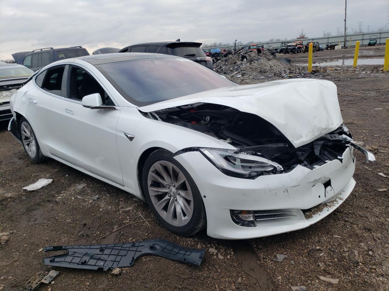 Photo 4 VIN: 5YJSA1E24HF232362 - TESLA MODEL S 