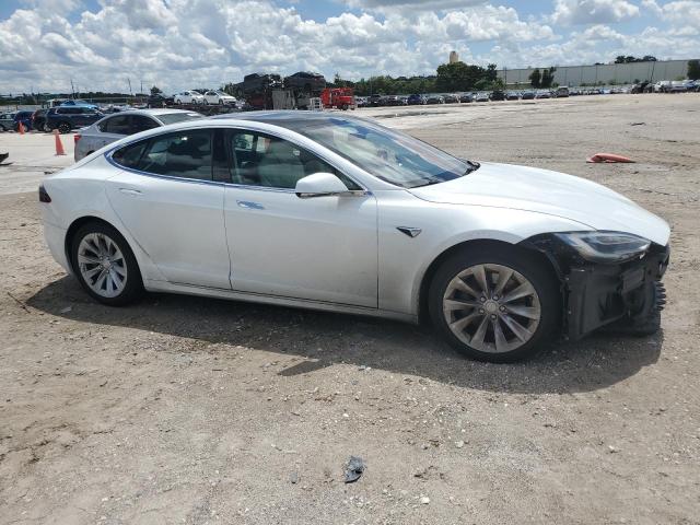 Photo 3 VIN: 5YJSA1E24JF239740 - TESLA MODEL S 