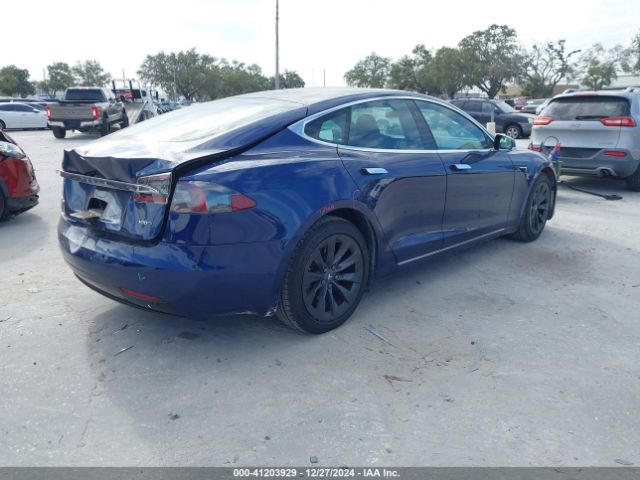 Photo 3 VIN: 5YJSA1E24JF275735 - TESLA MODEL S 