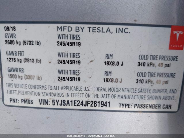 Photo 8 VIN: 5YJSA1E24JF281941 - TESLA MODEL S 