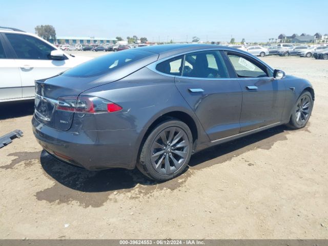 Photo 3 VIN: 5YJSA1E24JF293832 - TESLA MODEL S 