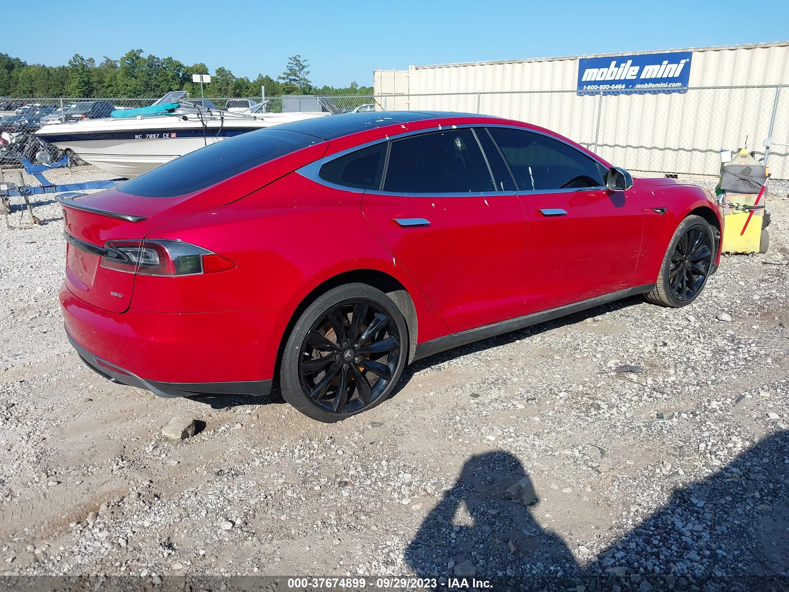 Photo 3 VIN: 5YJSA1E25FF107982 - TESLA MODEL S 