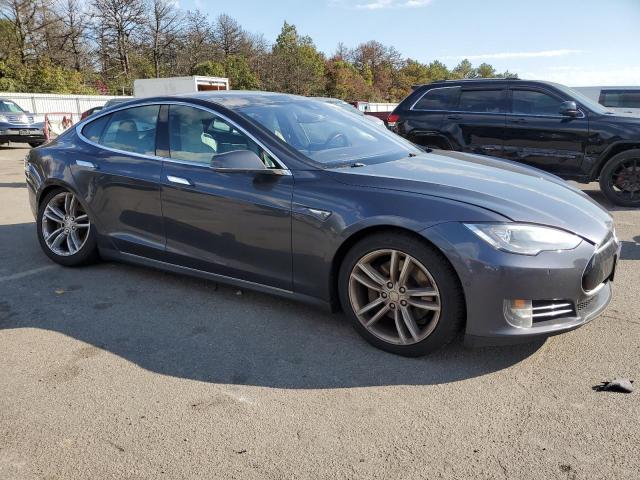 Photo 3 VIN: 5YJSA1E25FF111921 - TESLA MODEL S 