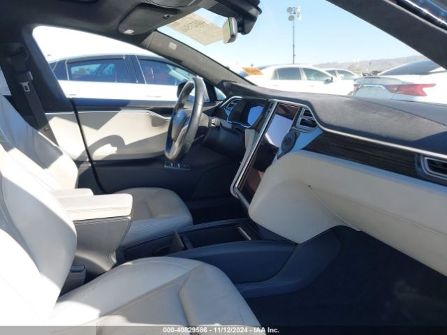 Photo 4 VIN: 5YJSA1E25FF118870 - TESLA MODEL S 