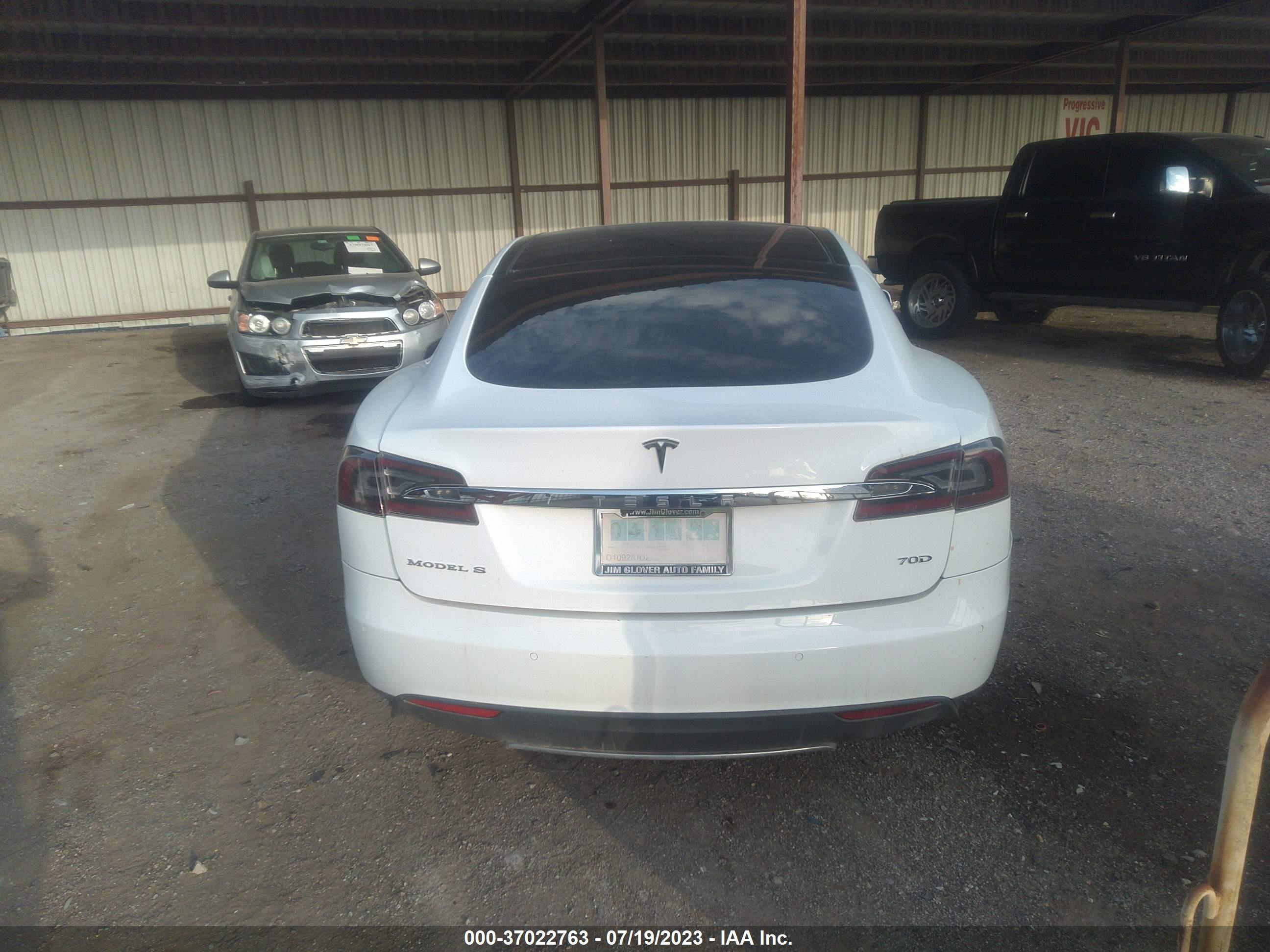 Photo 13 VIN: 5YJSA1E25GF135377 - TESLA MODEL S 