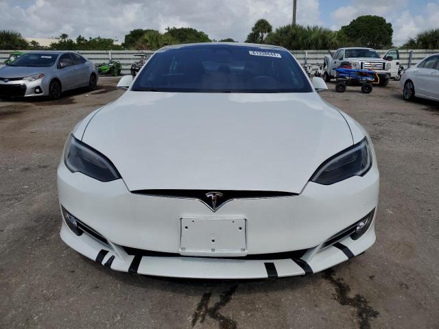 Photo 4 VIN: 5YJSA1E25JF243828 - TESLA MODEL S 