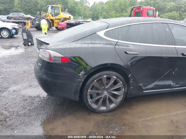 Photo 5 VIN: 5YJSA1E25KF307013 - TESLA MODEL S 