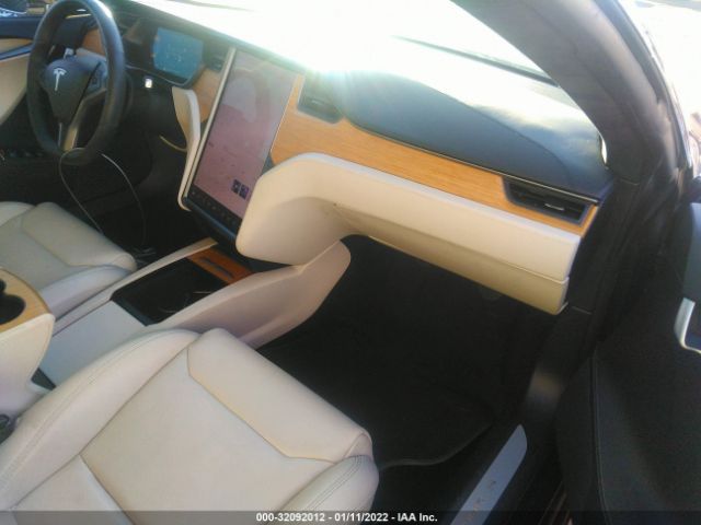 Photo 4 VIN: 5YJSA1E25LF360716 - TESLA MODEL S 