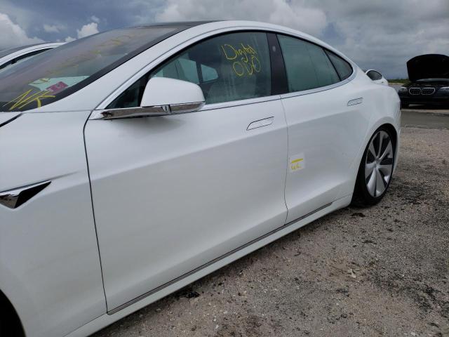 Photo 8 VIN: 5YJSA1E25MF425940 - TESLA MODEL S 