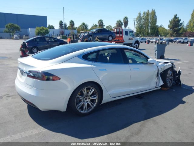 Photo 3 VIN: 5YJSA1E25MF427686 - TESLA MODEL S 