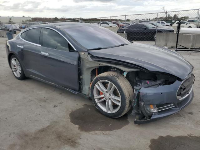 Photo 3 VIN: 5YJSA1E26FF105240 - TESLA MODEL S 