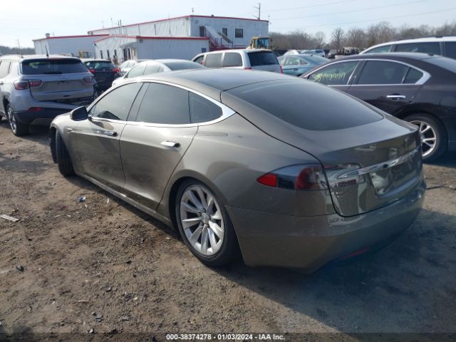 Photo 2 VIN: 5YJSA1E26GF139292 - TESLA MODEL S 