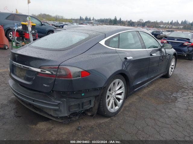 Photo 3 VIN: 5YJSA1E26HF204319 - TESLA MODEL S 