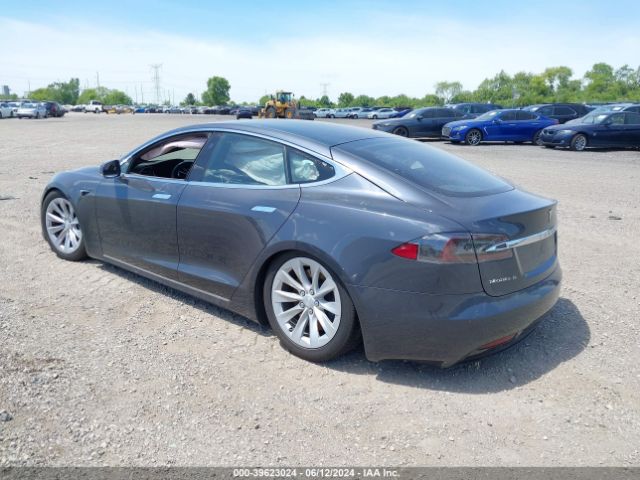 Photo 2 VIN: 5YJSA1E26HF208869 - TESLA MODEL S 