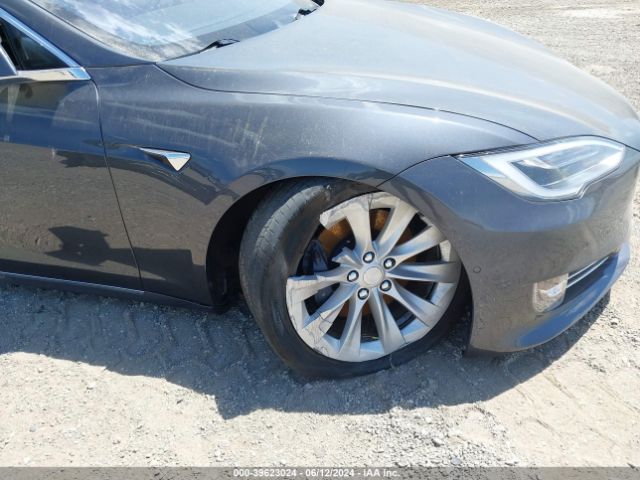 Photo 5 VIN: 5YJSA1E26HF208869 - TESLA MODEL S 