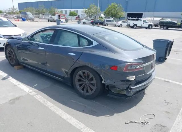 Photo 2 VIN: 5YJSA1E26HF216888 - TESLA MODEL S 