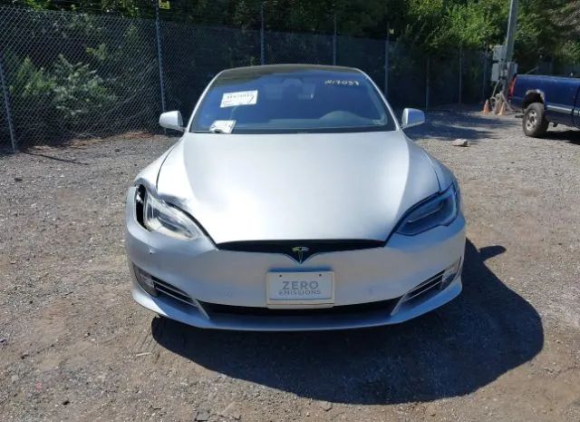 Photo 5 VIN: 5YJSA1E26HF217037 - TESLA MODEL S100D 