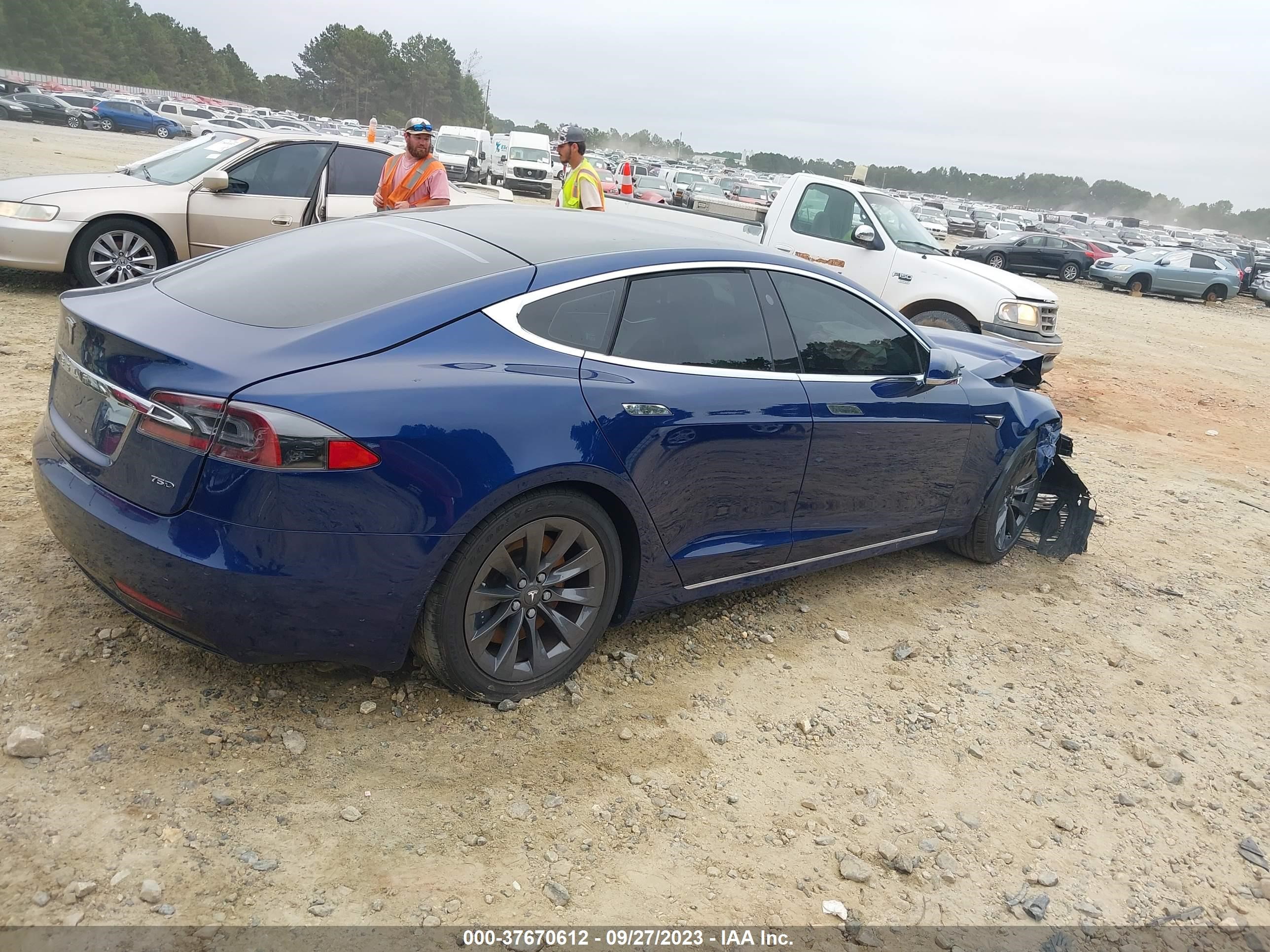 Photo 3 VIN: 5YJSA1E26HF232170 - TESLA MODEL S 