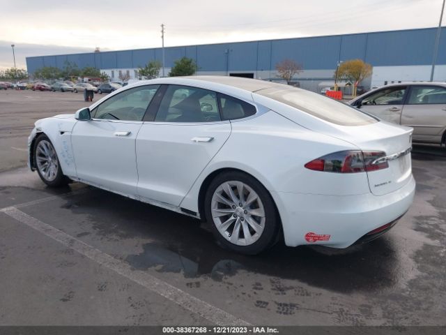 Photo 2 VIN: 5YJSA1E26JF244986 - TESLA MODEL S 