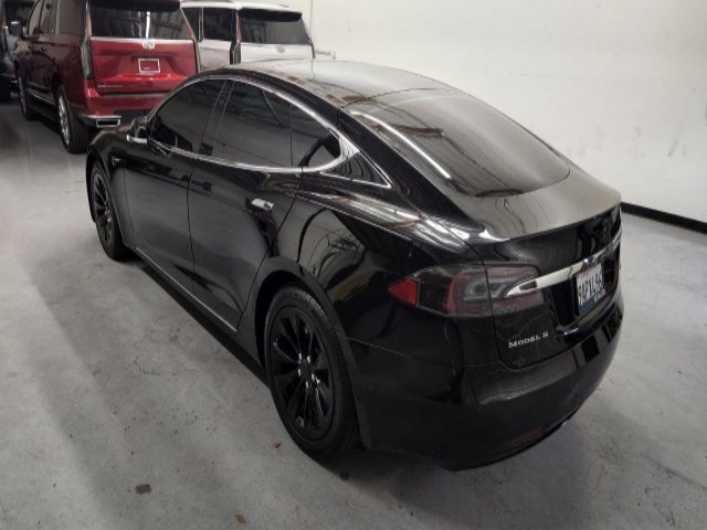 Photo 2 VIN: 5YJSA1E26JF273792 - TESLA MODEL S 