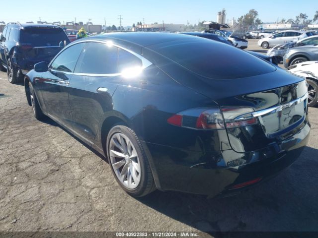 Photo 2 VIN: 5YJSA1E26JF275543 - TESLA MODEL S 