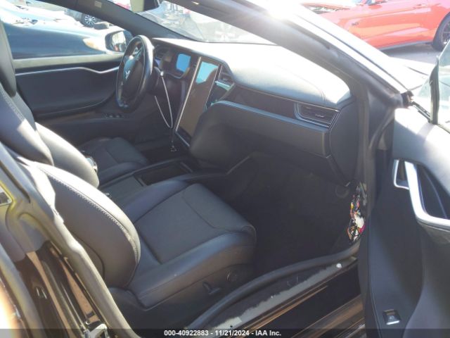 Photo 4 VIN: 5YJSA1E26JF275543 - TESLA MODEL S 