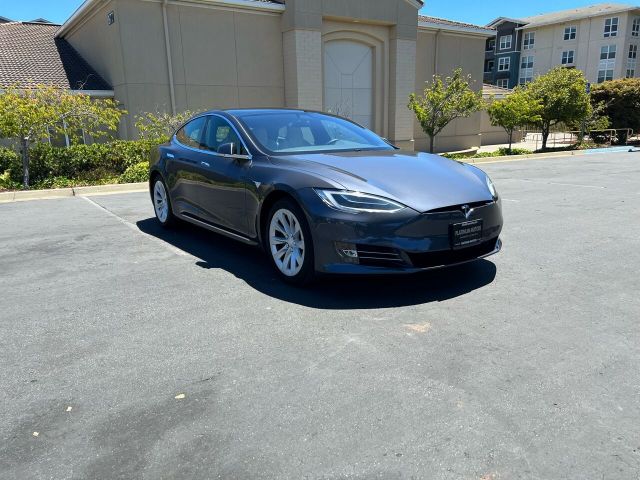 Photo 6 VIN: 5YJSA1E26KF335855 - TESLA MODEL S 