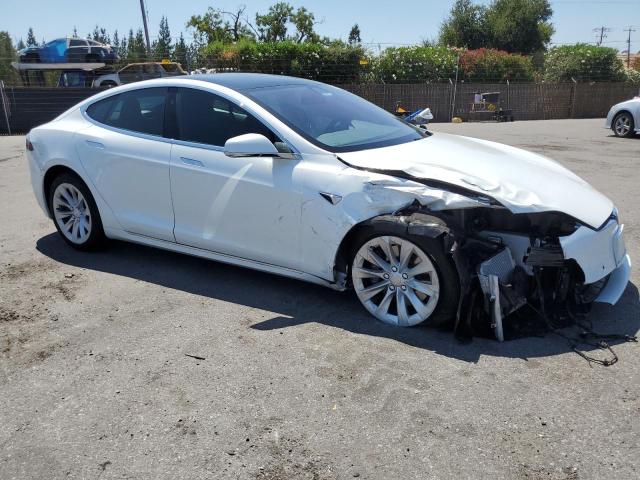 Photo 3 VIN: 5YJSA1E26KF340151 - TESLA MODEL S 