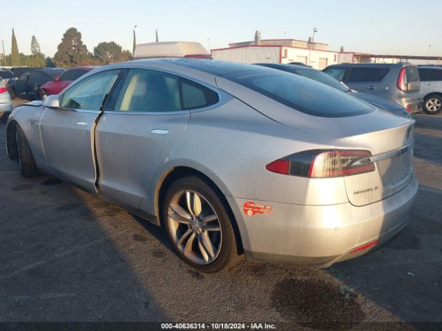 Photo 2 VIN: 5YJSA1E27FF114657 - TESLA MODEL S 