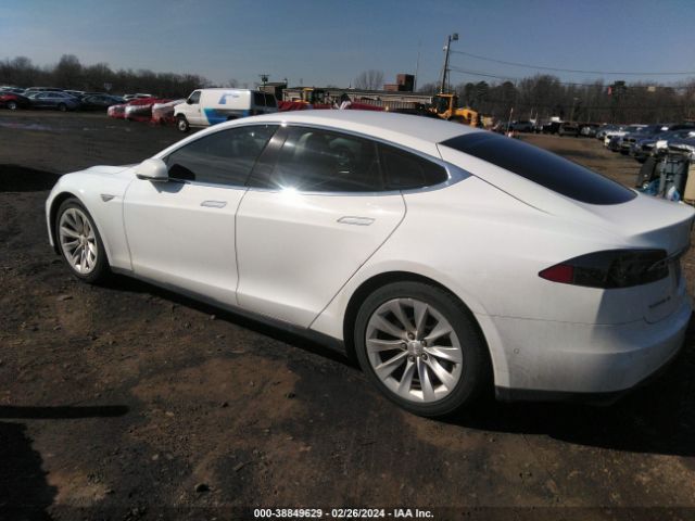 Photo 2 VIN: 5YJSA1E27GF133159 - TESLA MODEL S 