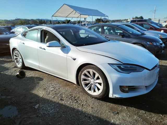 Photo 3 VIN: 5YJSA1E27GF168820 - TESLA MODEL S 