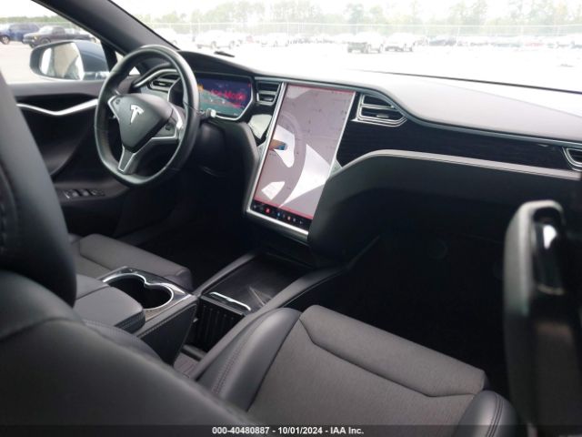 Photo 4 VIN: 5YJSA1E27HF230606 - TESLA MODEL S 