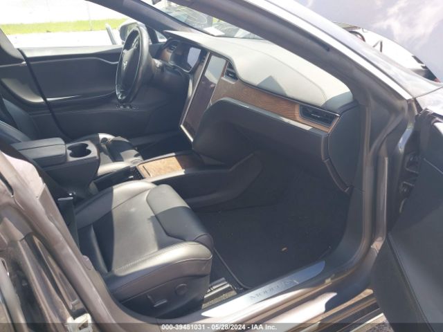 Photo 4 VIN: 5YJSA1E27JF266415 - TESLA MODEL S 