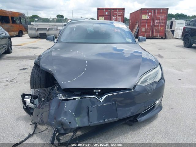 Photo 5 VIN: 5YJSA1E27JF266415 - TESLA MODEL S 