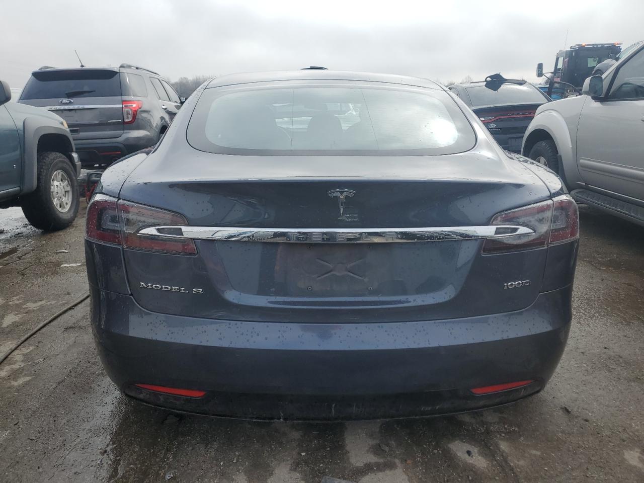 Photo 5 VIN: 5YJSA1E27JF289676 - TESLA MODEL S 